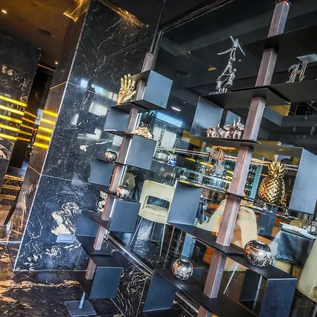 H & - Adults Only Saint Julian's