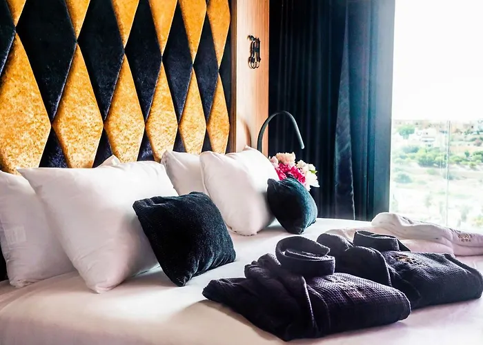 H & - Adults Only Hotel