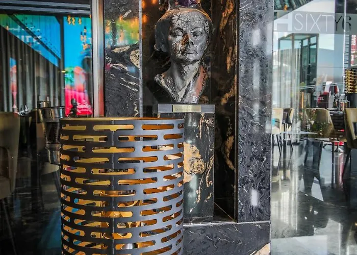 Hotel H & - Adults Only