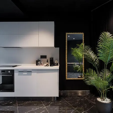 H & - Adults Only 4* Сент Джулианс