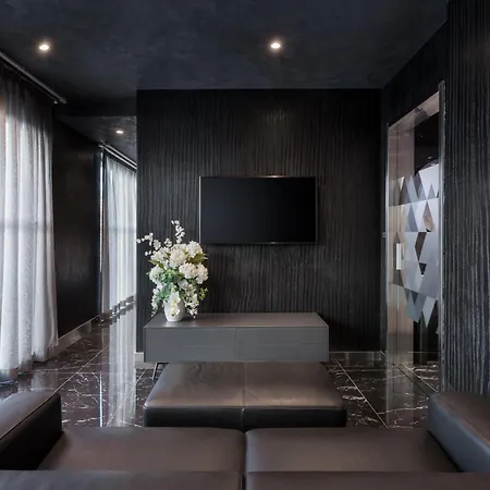 H & - Adults Only Hotel