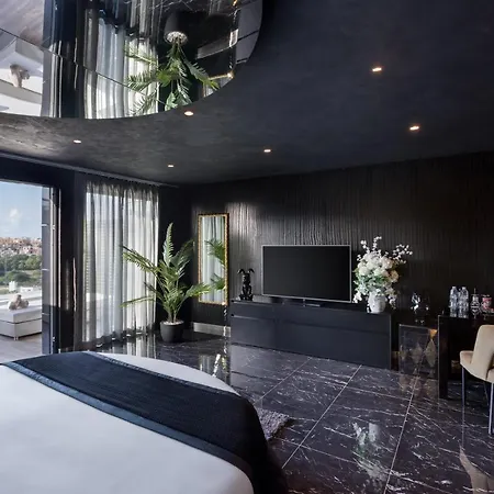 H & - Adults Only Otel 4*