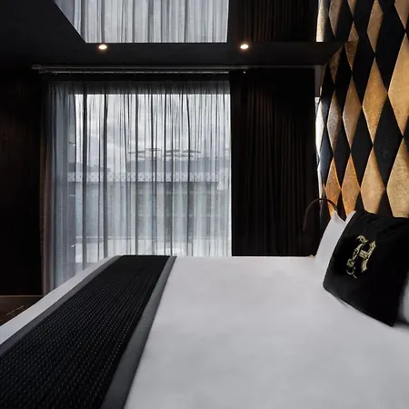 H & - Adults Only Hotel