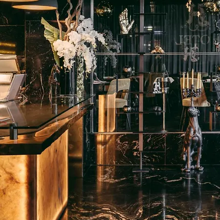 H & - Adults Only Сент Джулианс