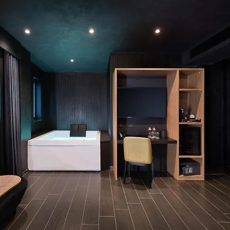 H & - Adults Only 4* Saint Julian's