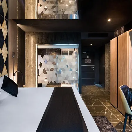 H & - Adults Only Hotel
