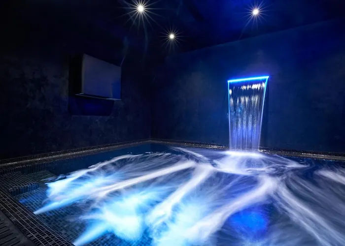 H & - Adults Only Otel 4*