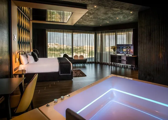 H & - Adults Only 4* Saint Julian's