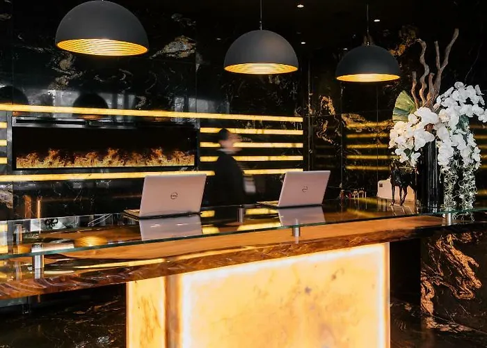 H & - Adults Only Otel