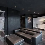 H & - Adults Only 4*