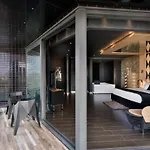 H & - Adults Only 4*